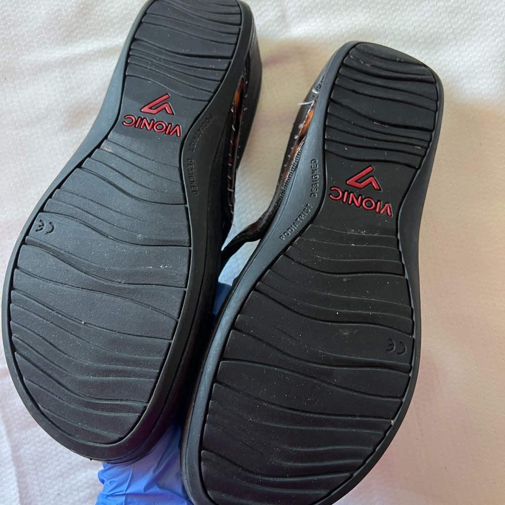 Vionic tide Black and Brown Women's Sandals - Picture 7 of 10